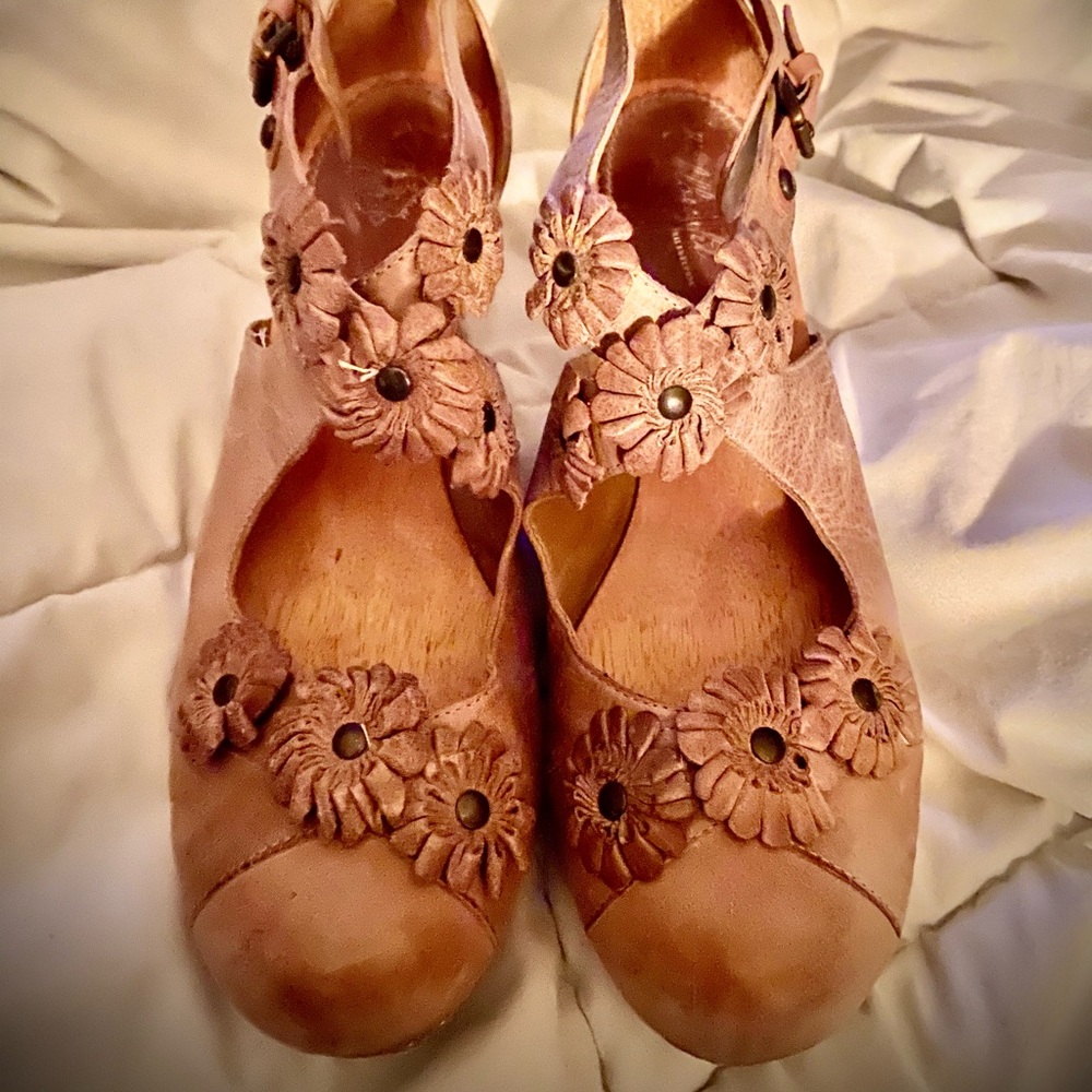 Vintage Miss Albright Shoes Size 10 worn once